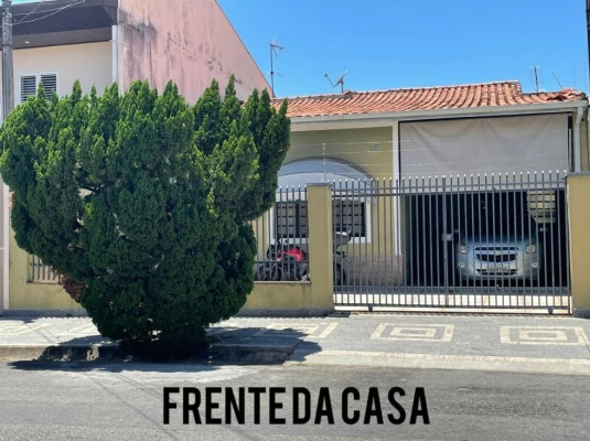 Foto 1: CASA PQ DAS FLORES 3 DOM/SUITE LOTE INTEIRO